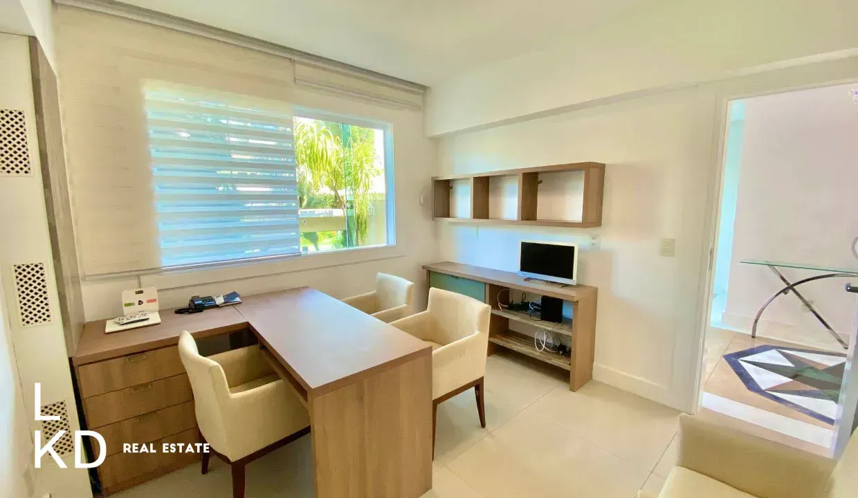 Unfurnished house with 5 bedrooms and 5 bathrooms — photo 6