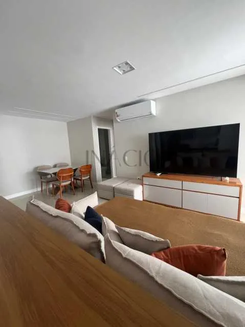 Furnished 2-bedroom apartment with 85 m² and 1 parking spot — photo 12