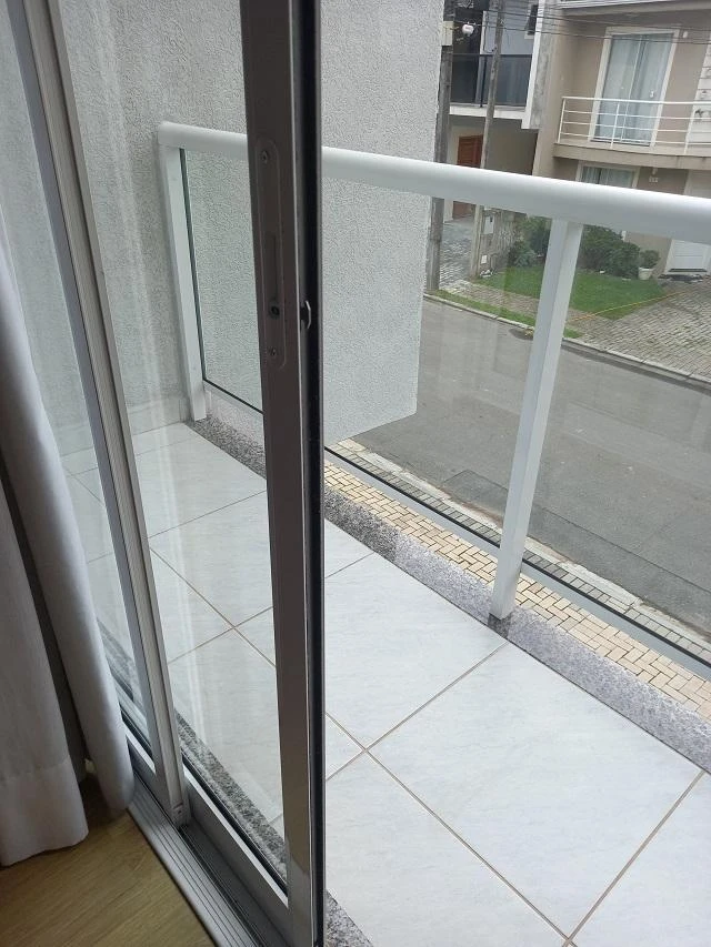 Застеклённый балкон и 3 спальни: дом 180 м² — photo 28