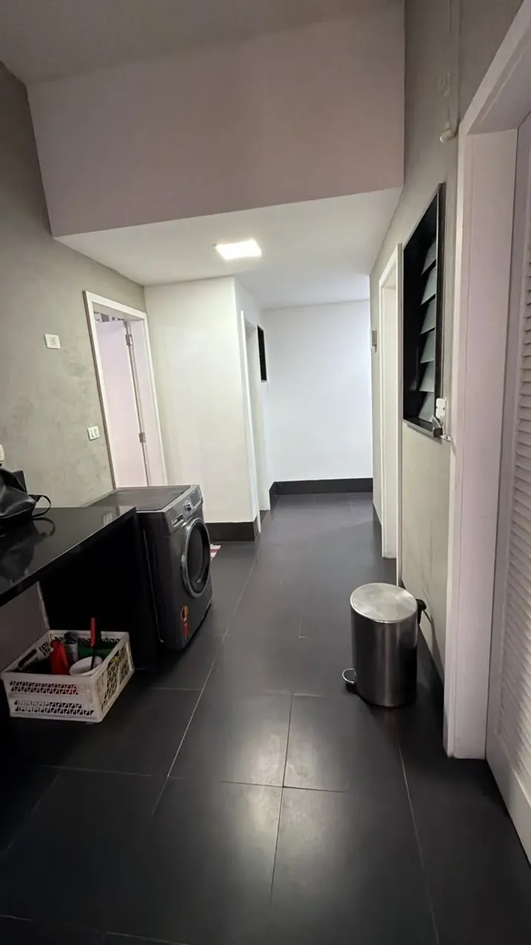 Furnished apartment with 4 bedrooms and open-plan kitchen — photo 10