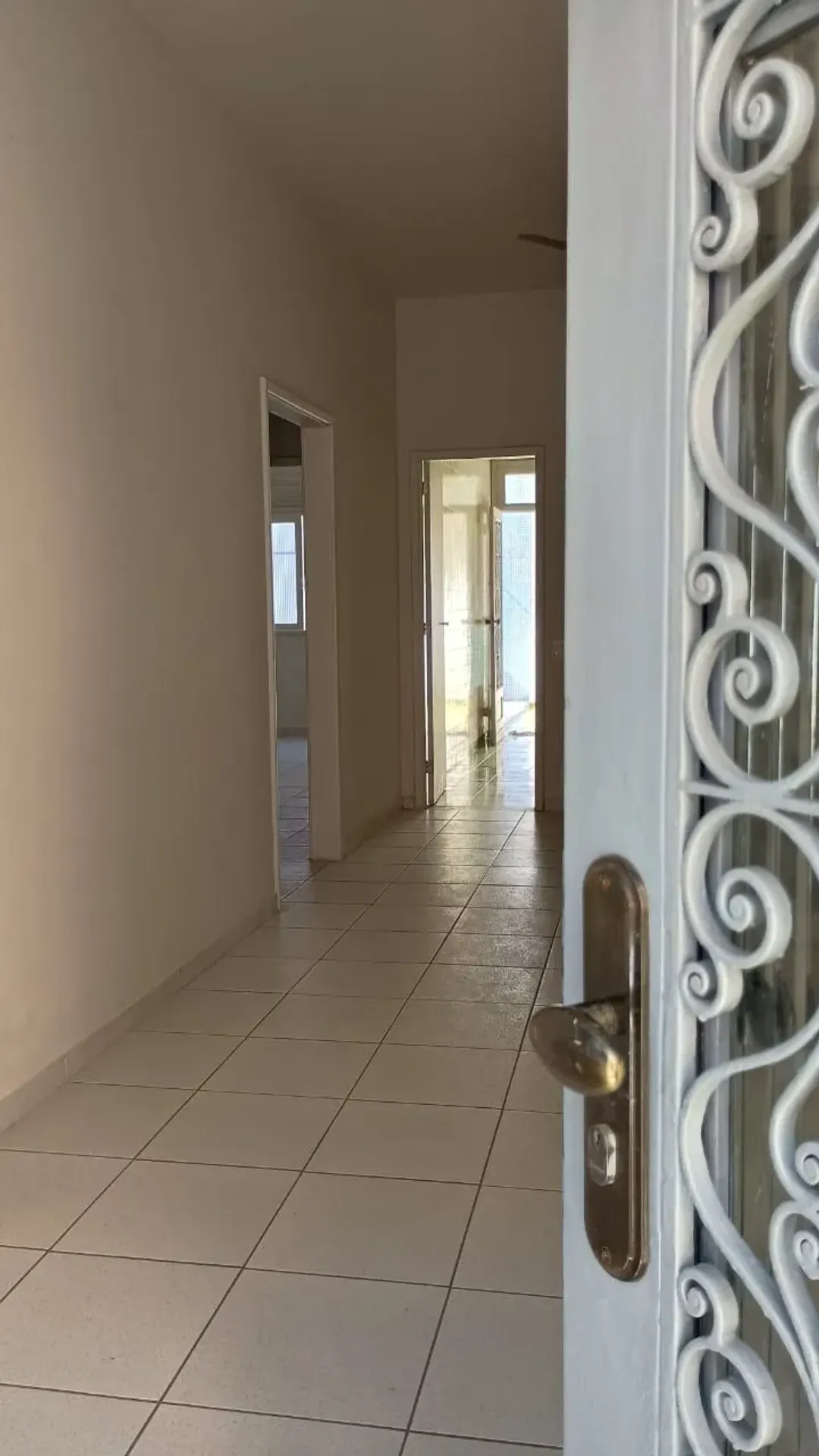 Unfurnished 105 m² house with 2 bedrooms and private garden — photo 12