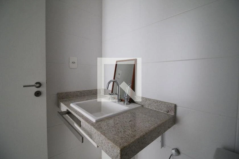 2-bedroom apartment with a mountain view in Rio de Janeiro — photo 18