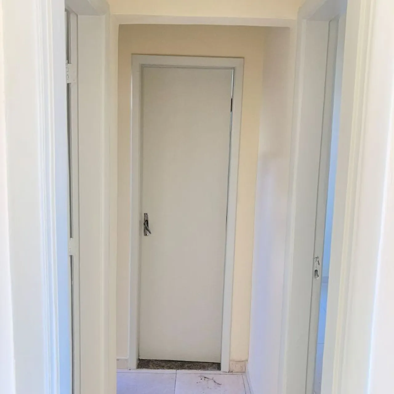 Unfurnished apartment with 2 bedrooms and 2 bathrooms — photo 16