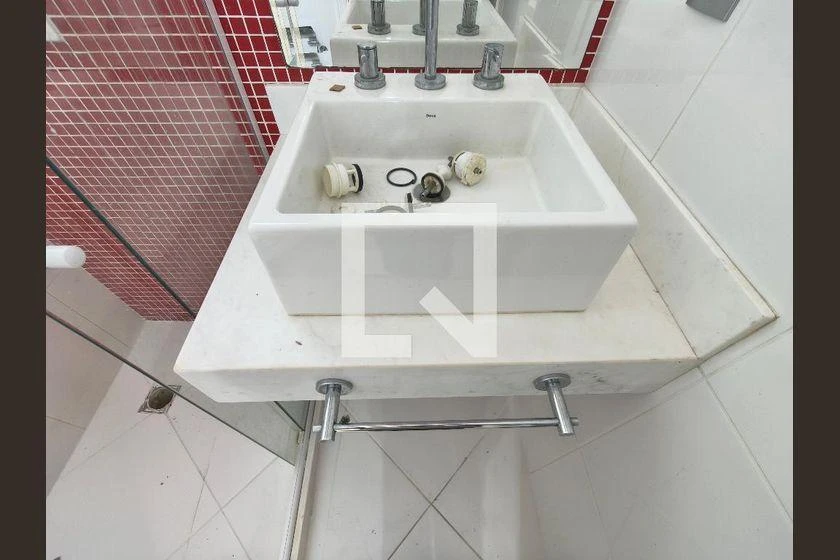 Condo townhouse for rent with 5 en-suites and 1200 m² — photo 31