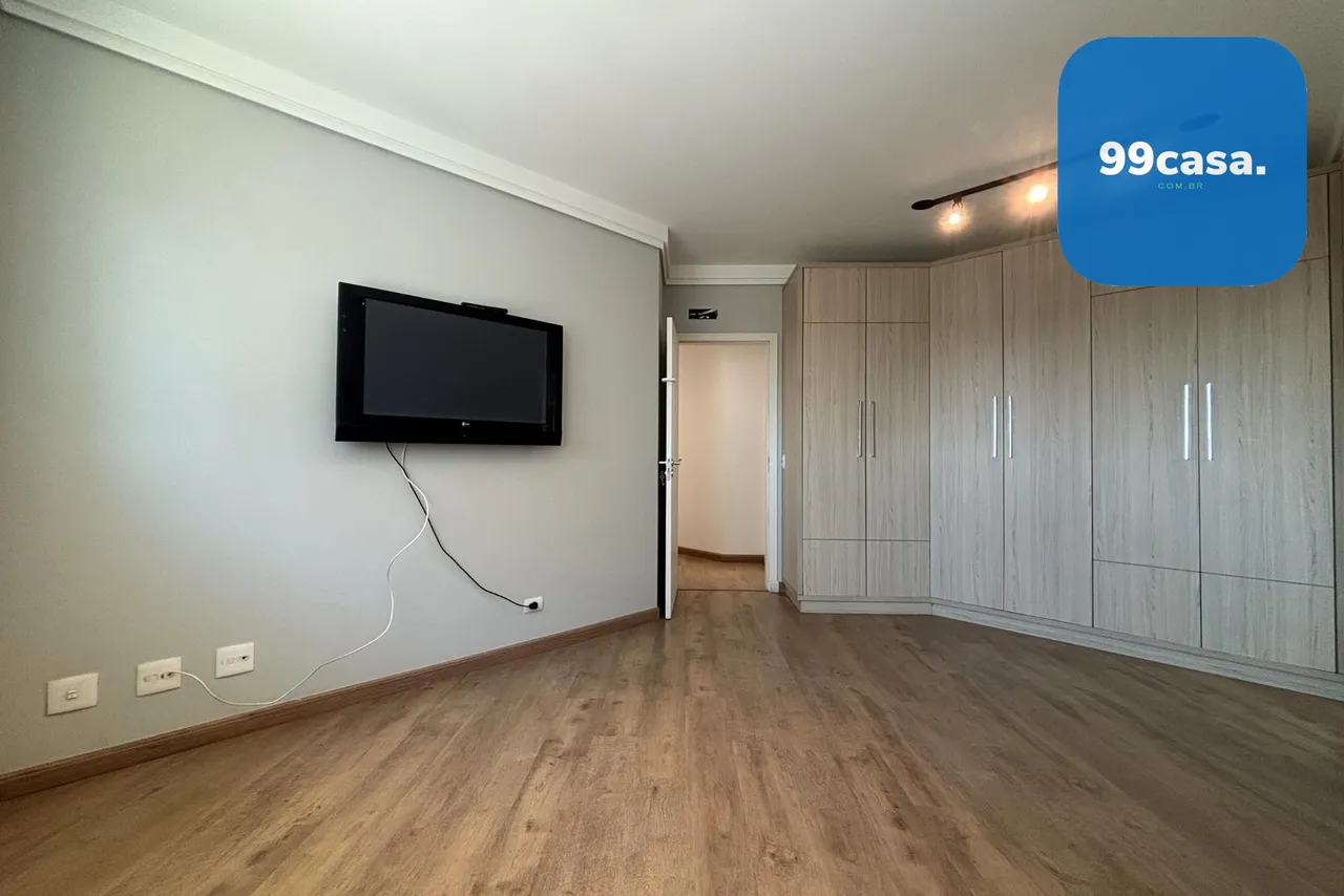 Apartamento de 4 habitaciones y 4 baños con cocina cerrada — photo 20