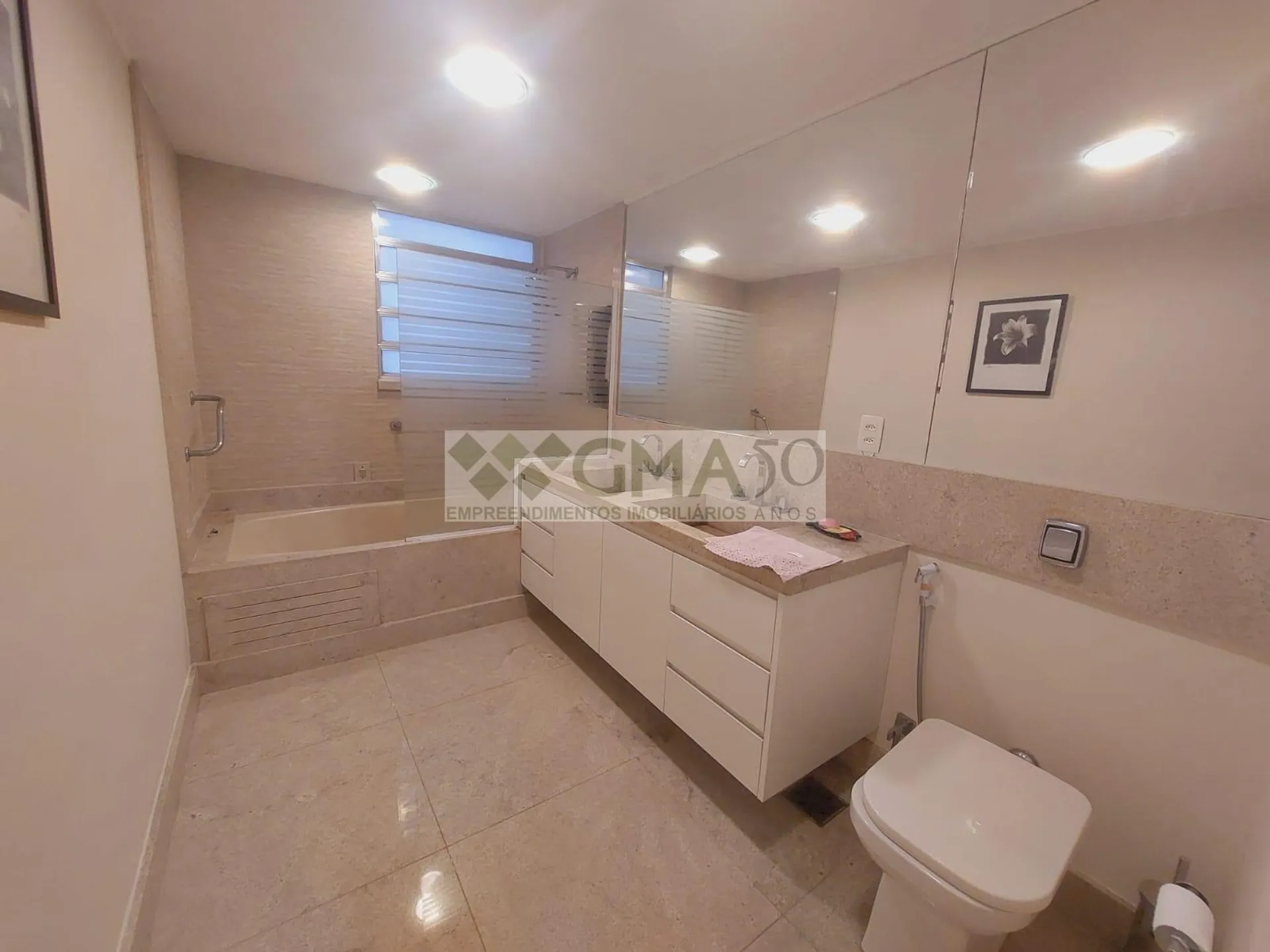 Ванна и 4 спальни: квартира 347 м² — photo 9