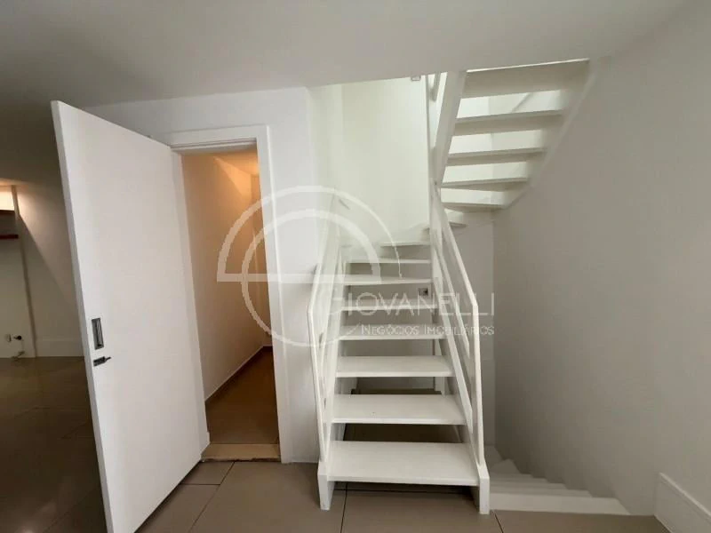 Casa triplex de 242 m² com 3 quartos e 2 vagas — photo 13