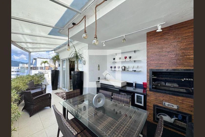 Furnished 3-bedroom apartment with 200 m² — photo 20