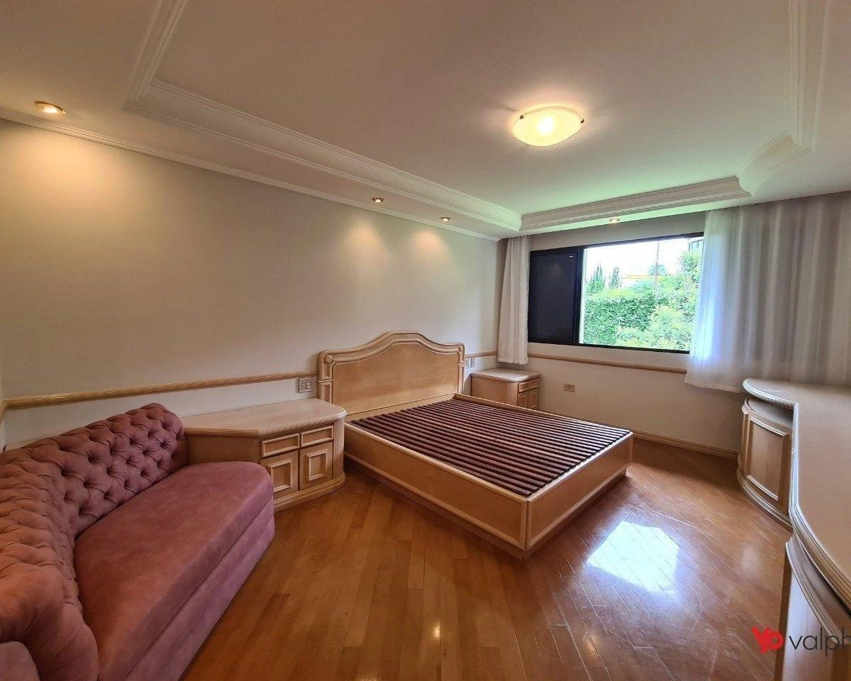 Condo house with 3 bedrooms and 5 bathrooms — photo 31