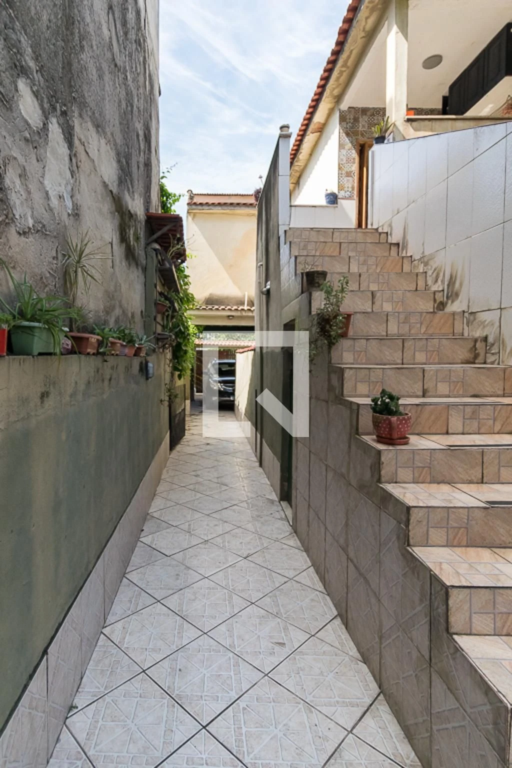Furnished 227 m² house with a private garden — photo 67