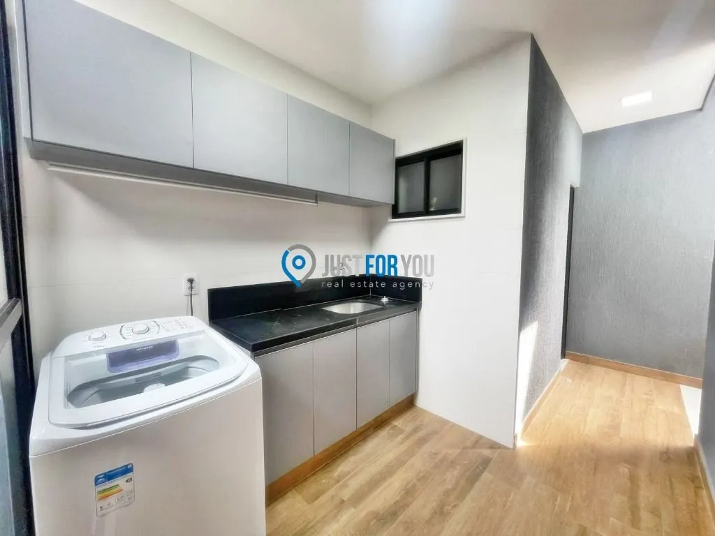 Furnished house with 4 en-suites and 330 m² plus 2 parking — photo 26