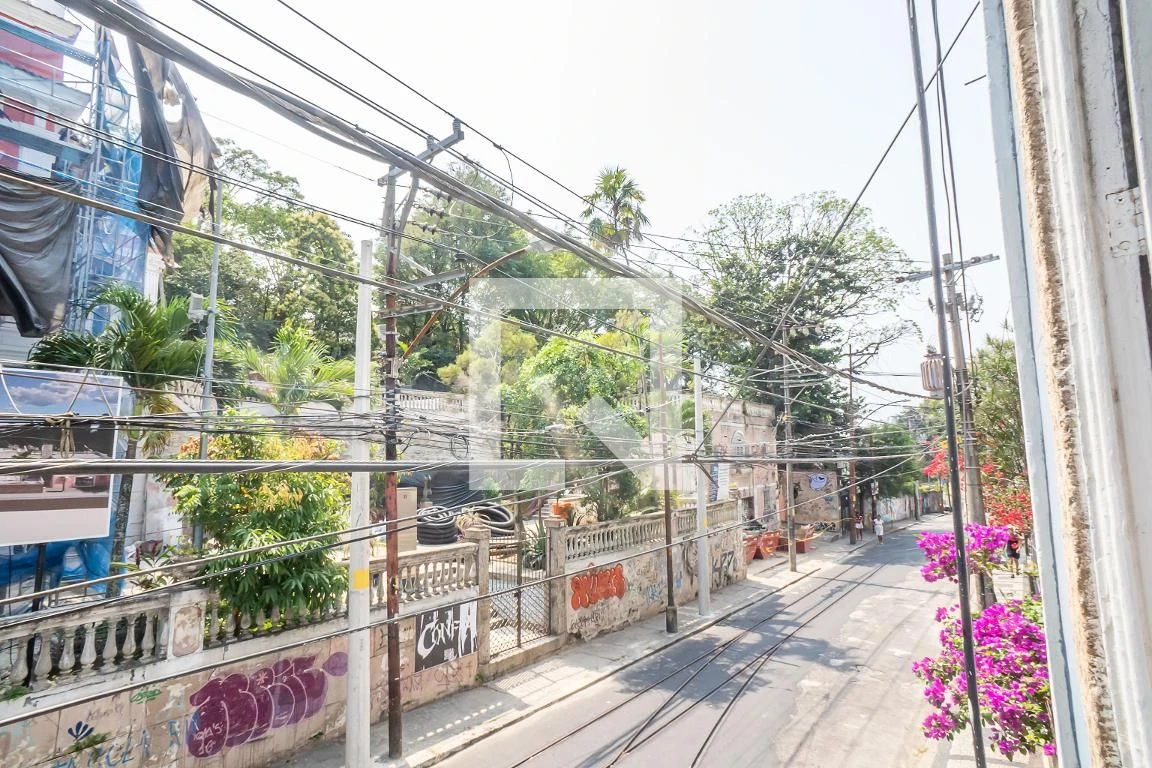 Furnished house, 300 m², with floor-to-ceiling windows — photo 101