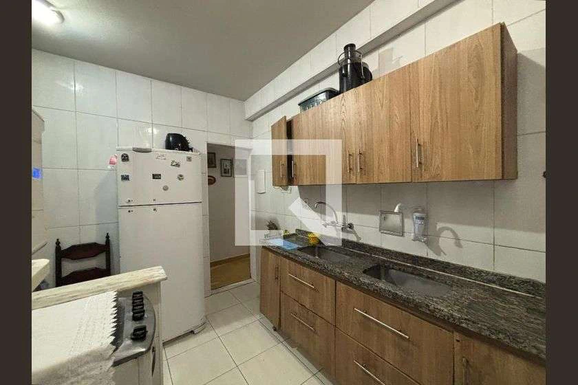130 m² furnished apartment with 4 bedrooms and 2 baths — photo 29
