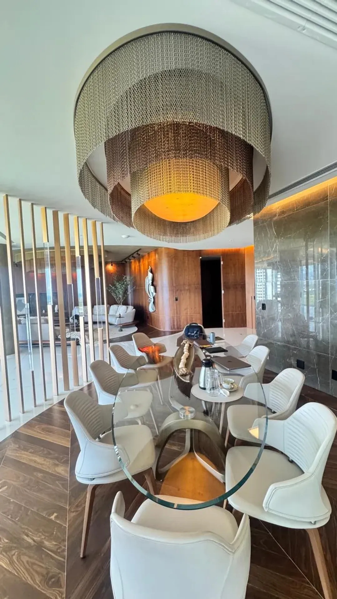 Квартира 650 м² з 4 спальнями з ванними та приватним садом — photo 7