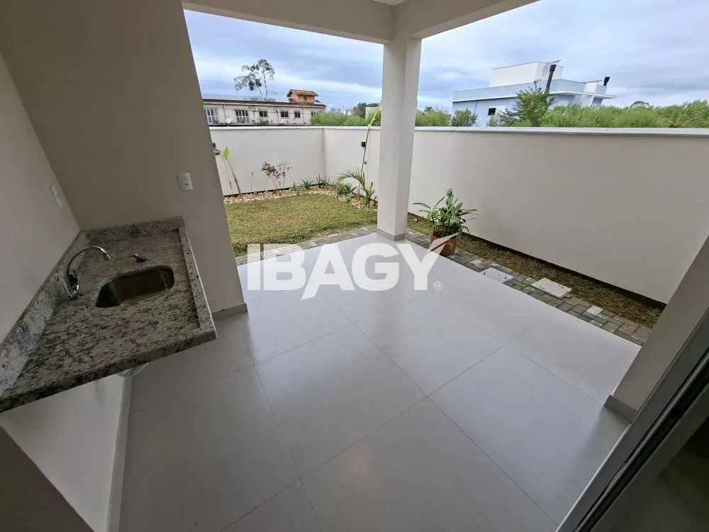 House with 3 en-suite bedrooms and 2 parking spots — photo 10