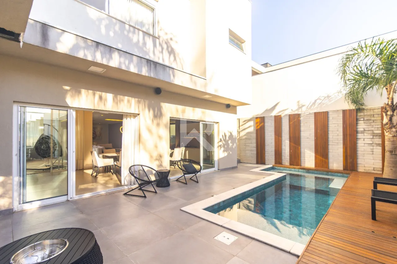House with open-plan kitchen and 400 m², 4 bedrooms — photo 17