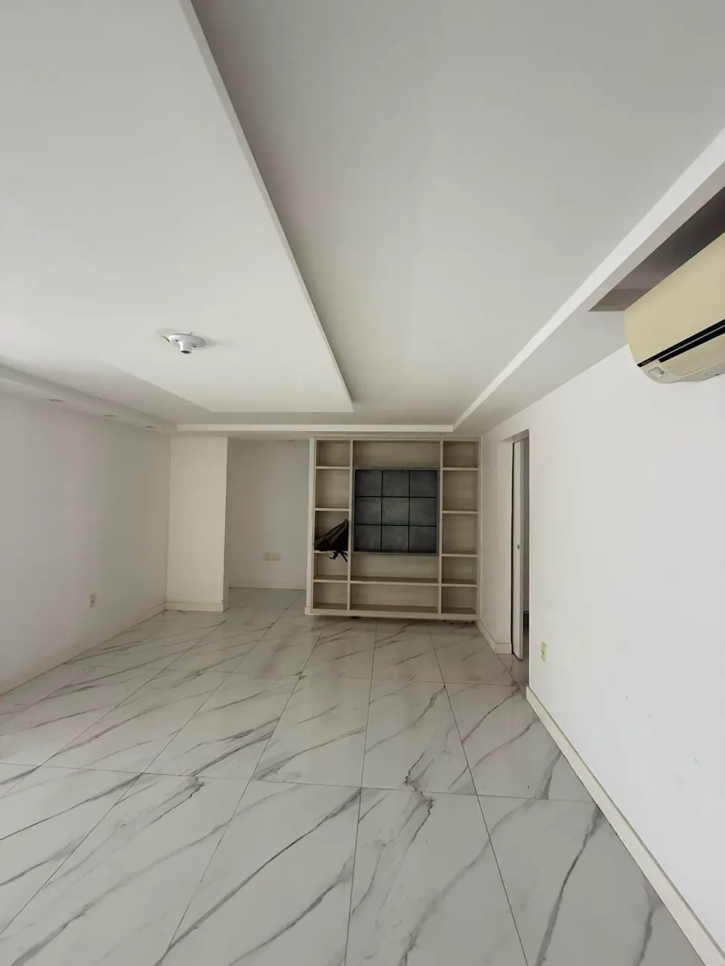 Apartamento, 210 m², com closet — photo 9