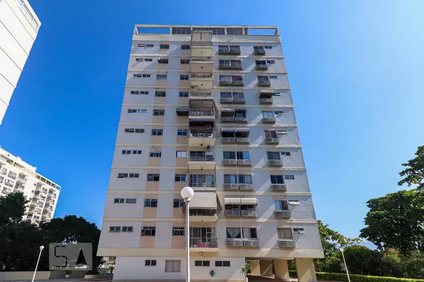 2-bedroom apartment with a water view — photo 4