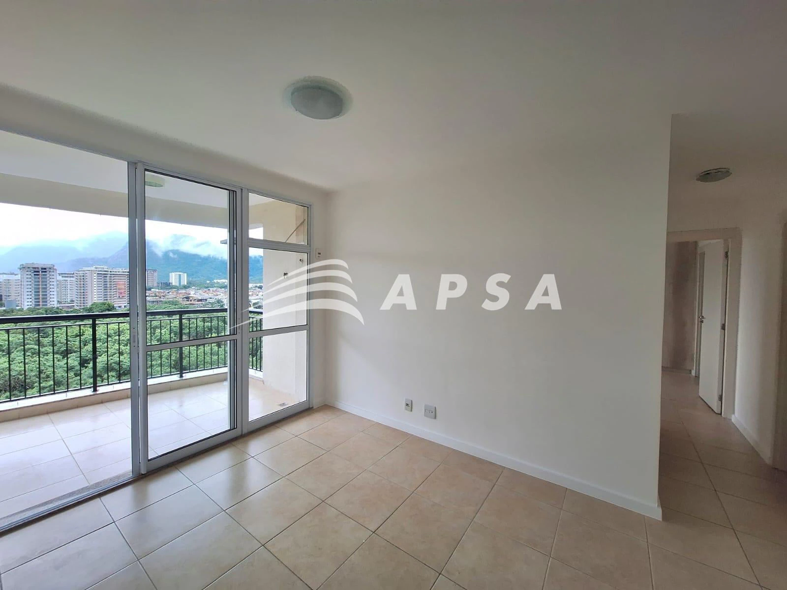 Apartment, 70 m², with a glass-enclosed balcony — photo 16