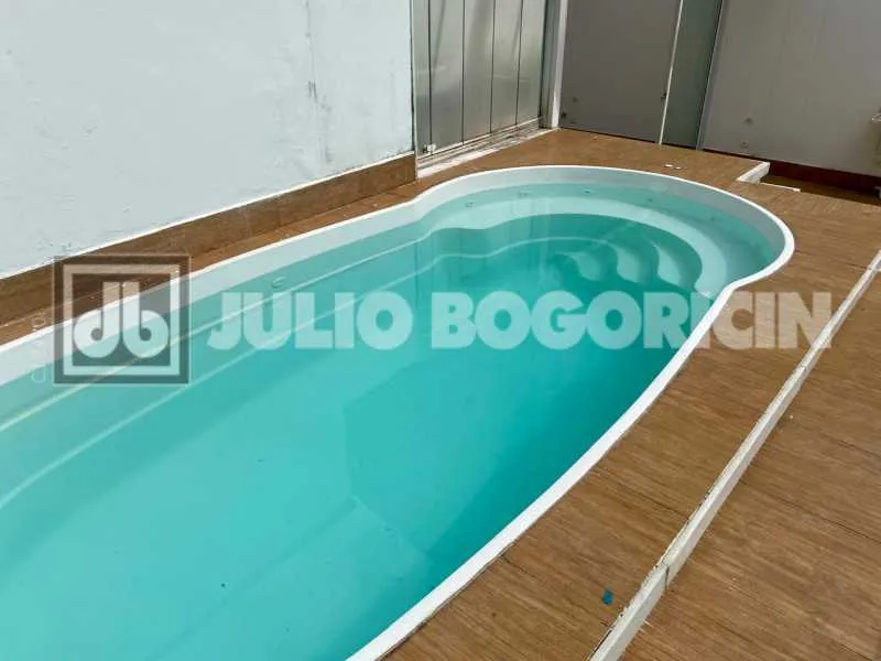 280 m² duplex penthouse with 3 en-suite bedrooms — photo 37