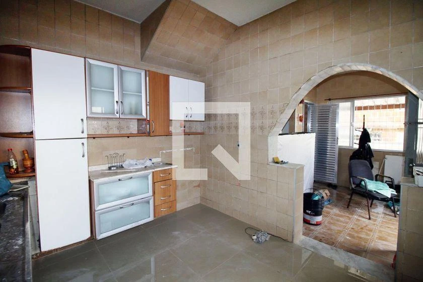 Casa com 4 quartos, 230 m² e varanda