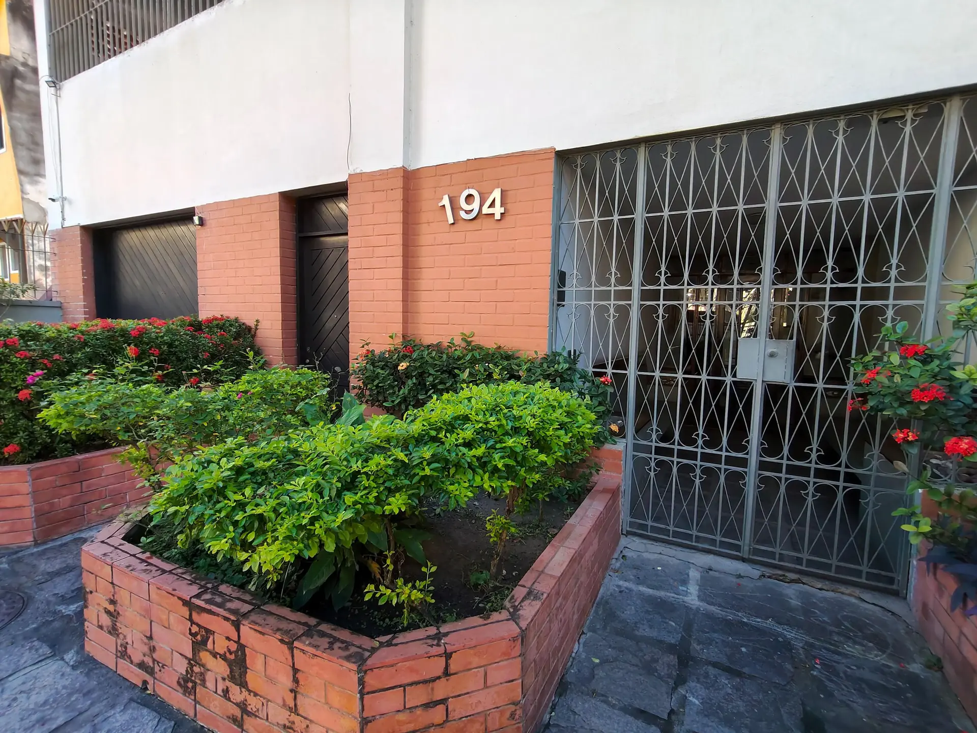 Apartamento mobiliado de 3 quartos com banheira — photo 65