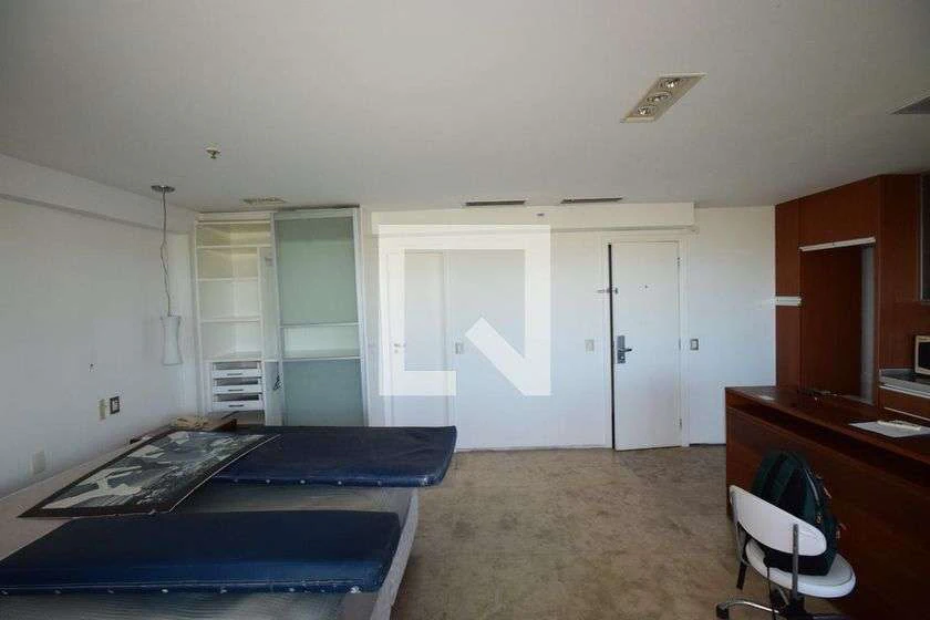 Estudio amueblado con 1 dormitorio, balcón y 40 m² — photo 8