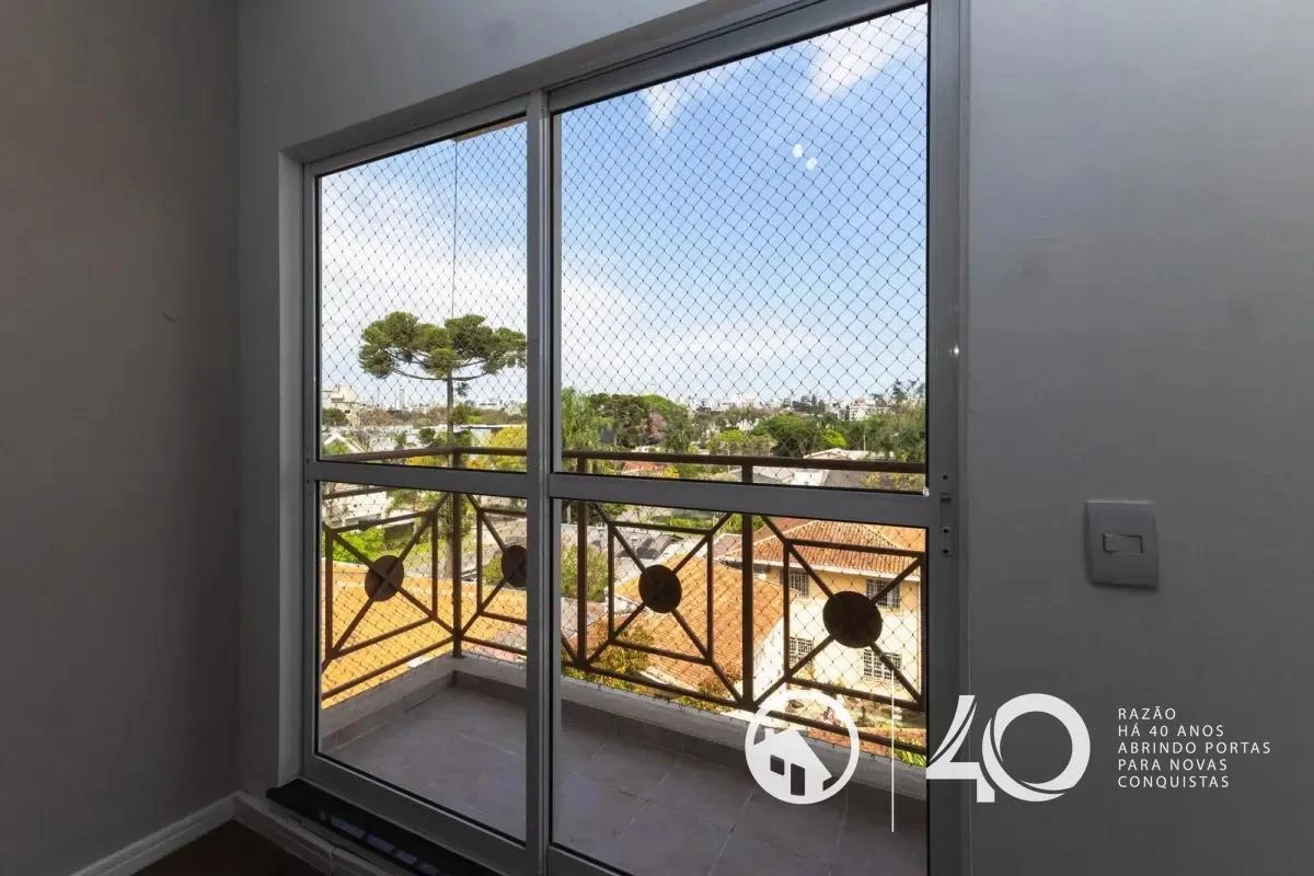 3-bedroom apartment with 2 en-suite baths and 2 parking