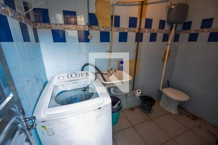 Дом с 4 спальнями, 3 парковками и частным садом — photo 47