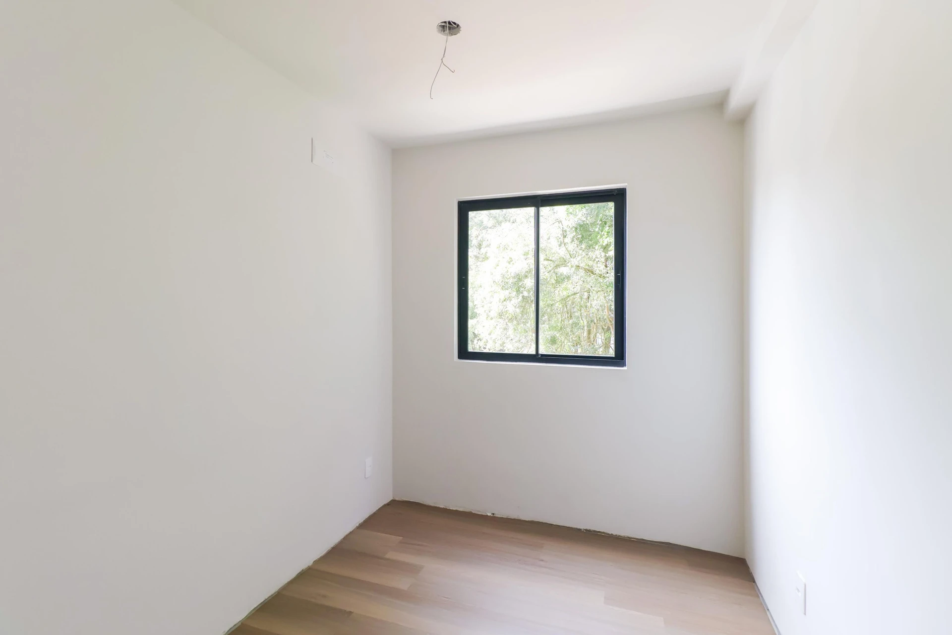 3-bedroom apartment with a park view in Curitiba — photo 15