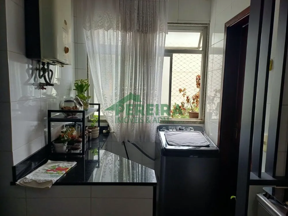 Glass-enclosed balcony in a 3-bedroom apartment, 103 m² — photo 2