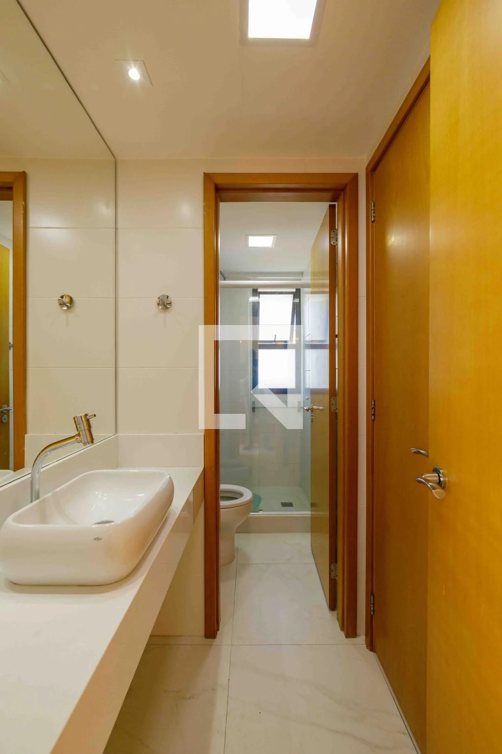 Apartamento mobiliado com 4 quartos e 4 banheiros — photo 50