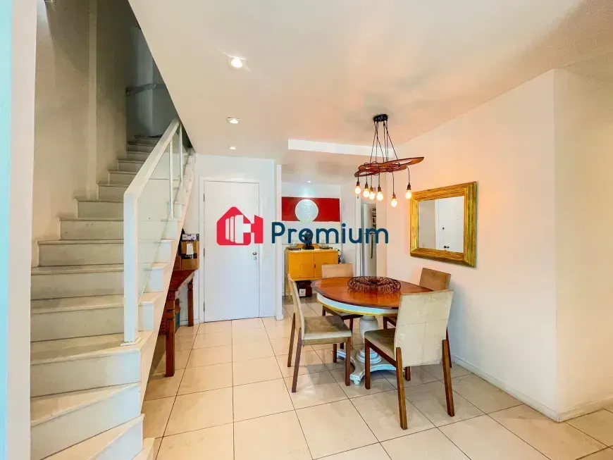 Home office in a 3-bedroom apartment, 200 m² — photo 20