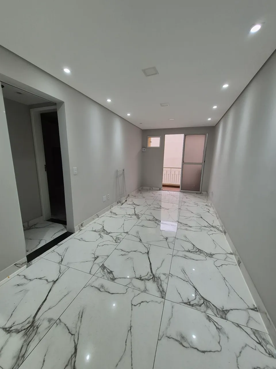 Apartamento de 2 quartos em condomínio com academia — photo 13