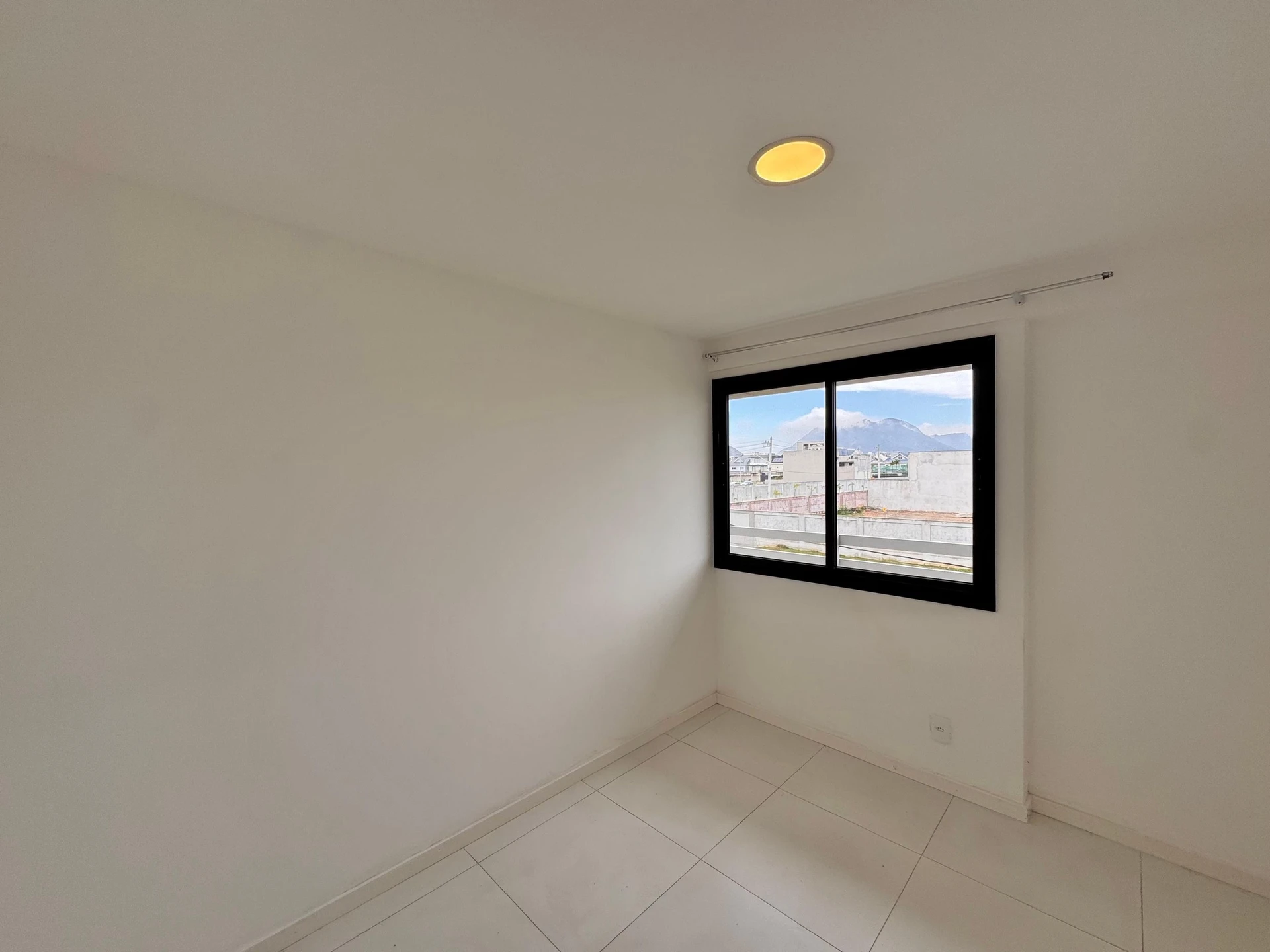 Rental apartment with 2 bedrooms, 1 en-suite bath — photo 27