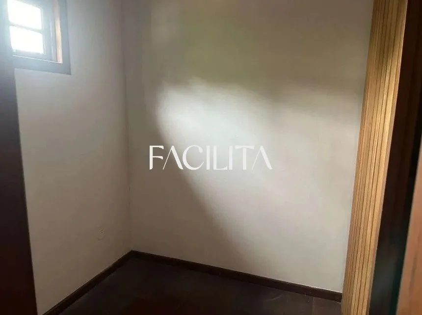 House with 3 bedrooms and a private garden — photo 13
