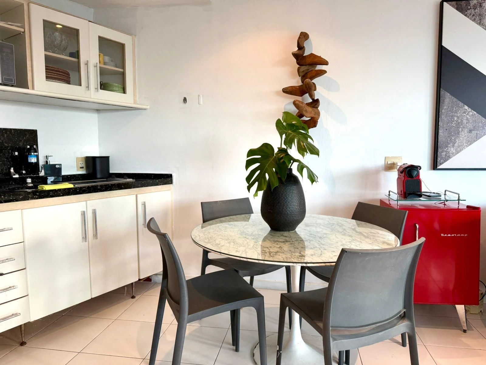 Apartamento mobiliado com cozinha americana e varanda — photo 4