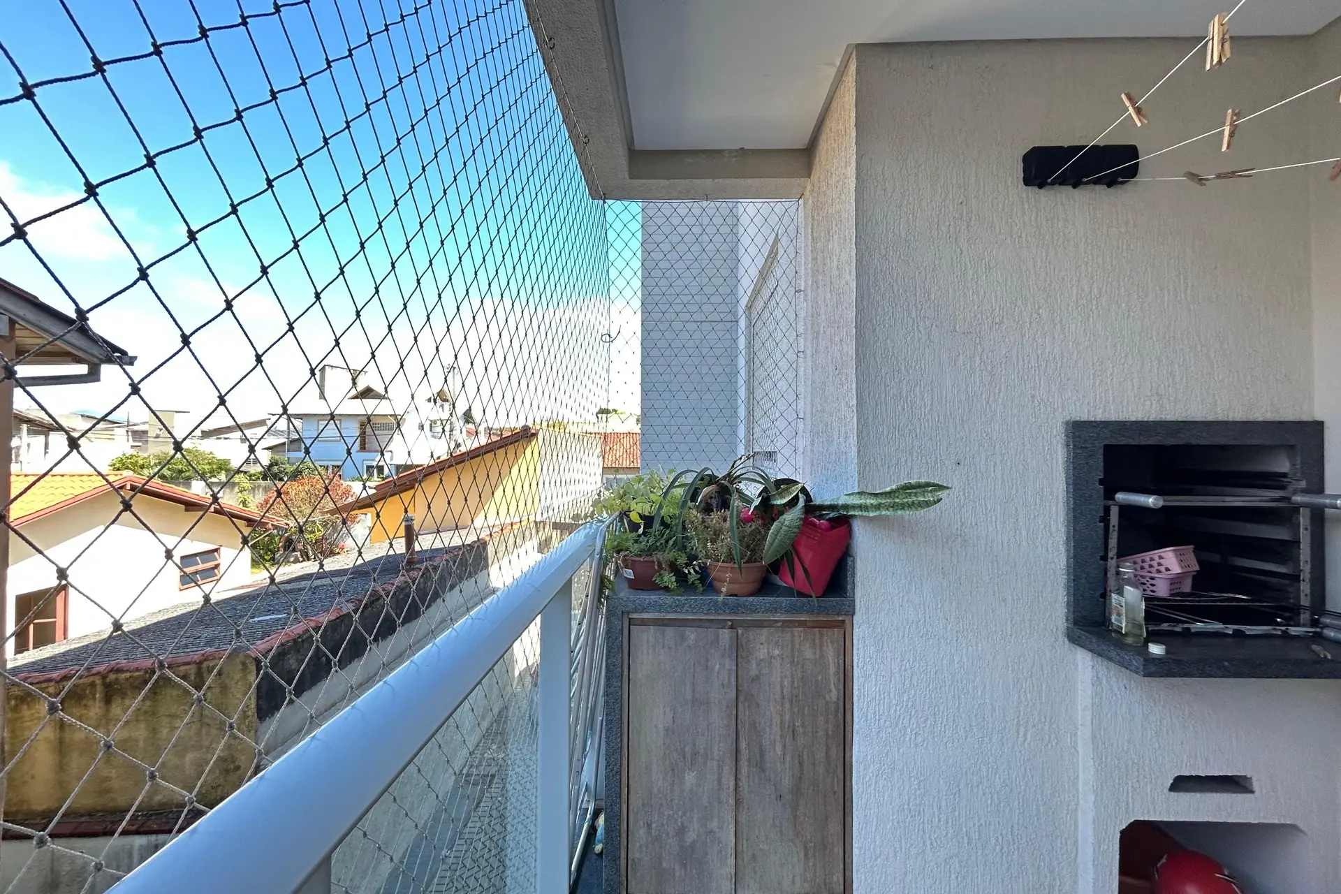 3-bedroom apartment with a grill on the balcony — photo 23