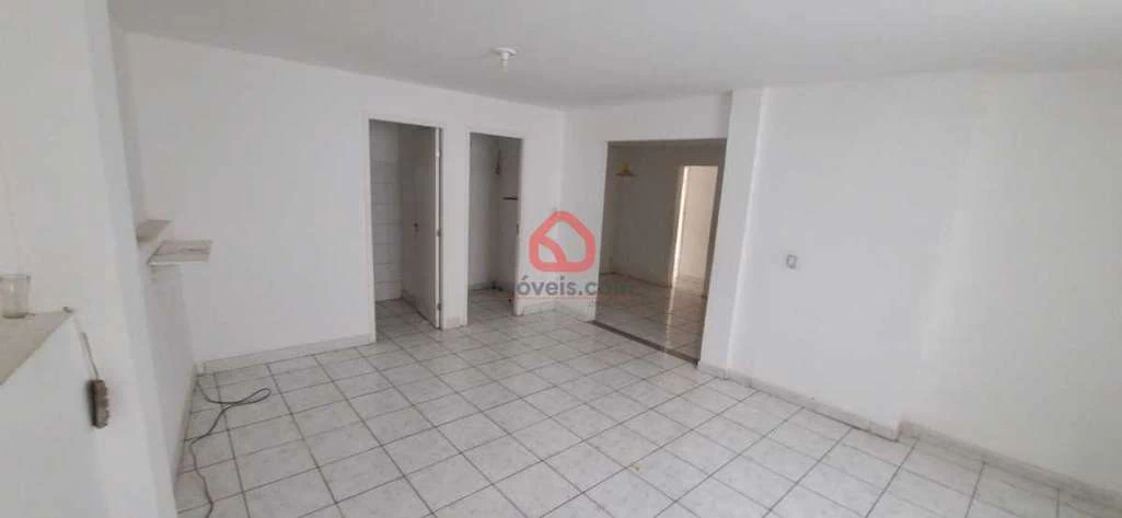 3-bedroom apartment with balcony and 1 parking space — photo 17