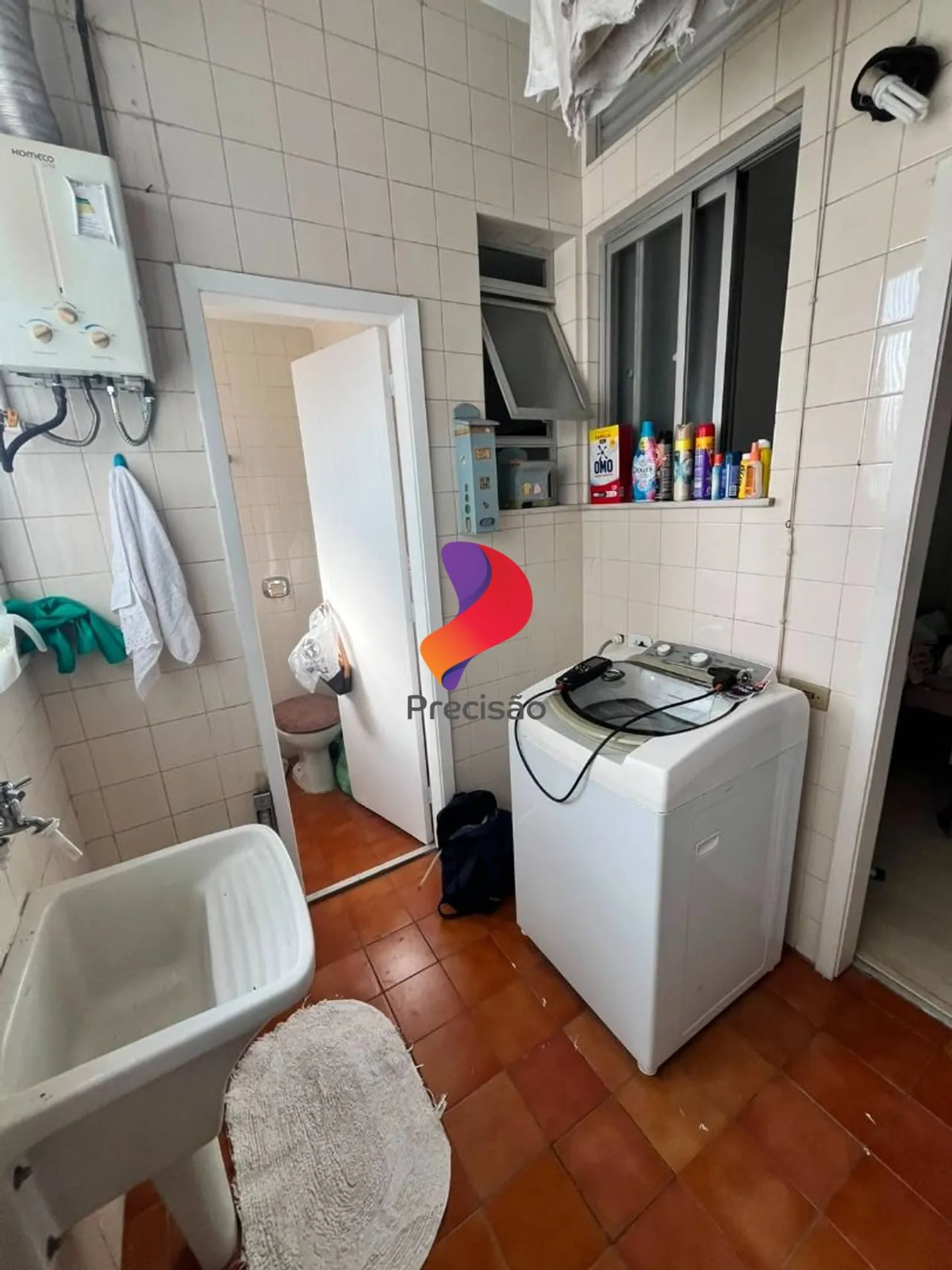 Furnished 2-bedroom apartment with a balcony — photo 26