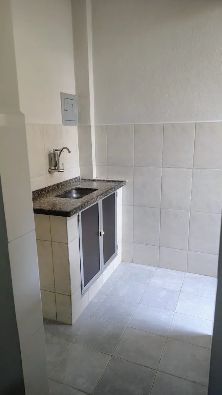 Дерев'яна підлога або ламінат та 1 спальня: квартира 50 м² — photo 2