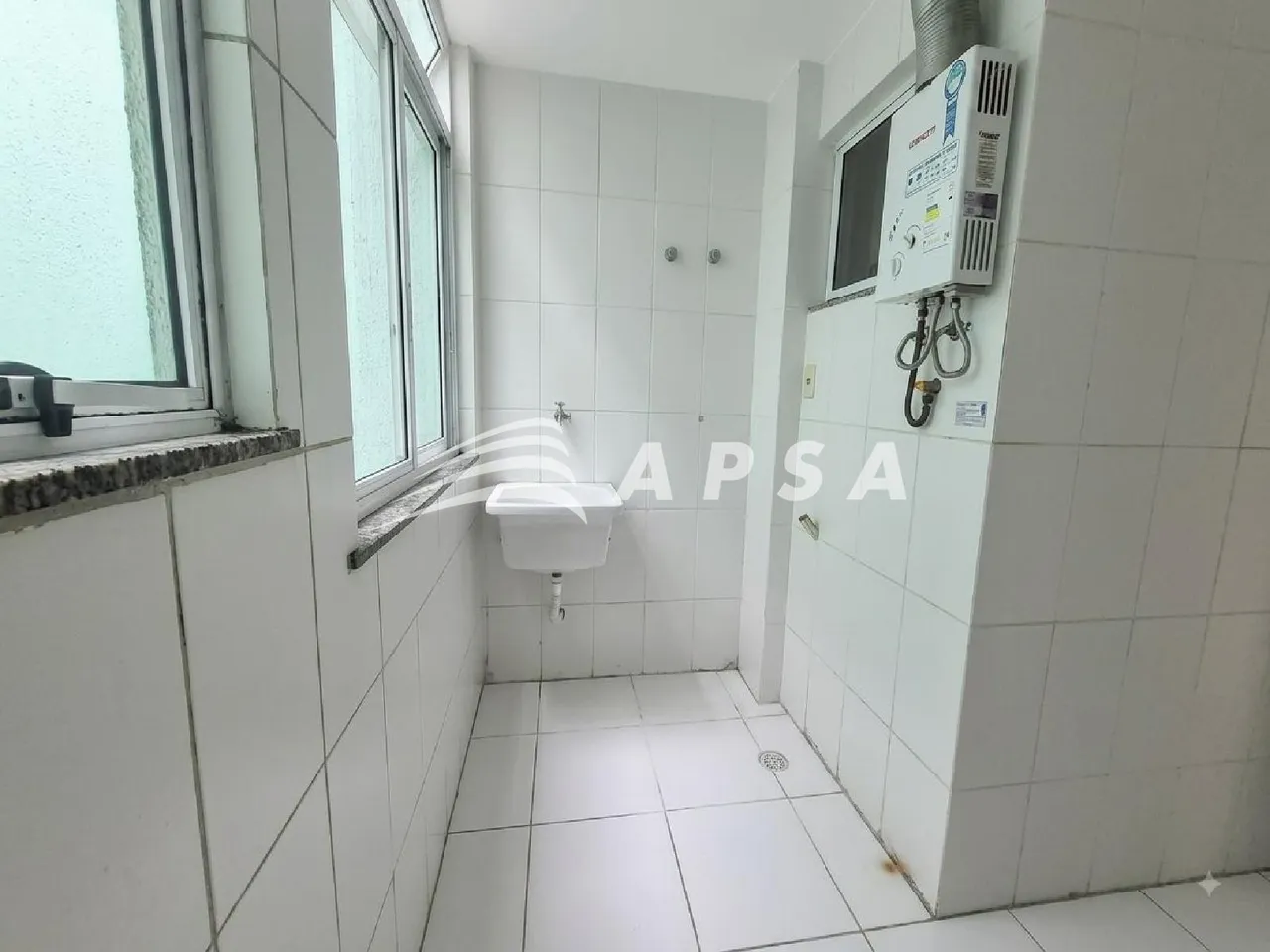 120 m² apartment with 2 bedrooms and 2 bathrooms — photo 8