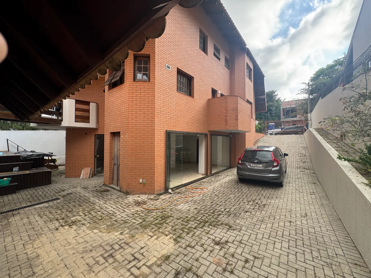 Furnished house with 4 bedrooms and grill on the balcony — photo 8