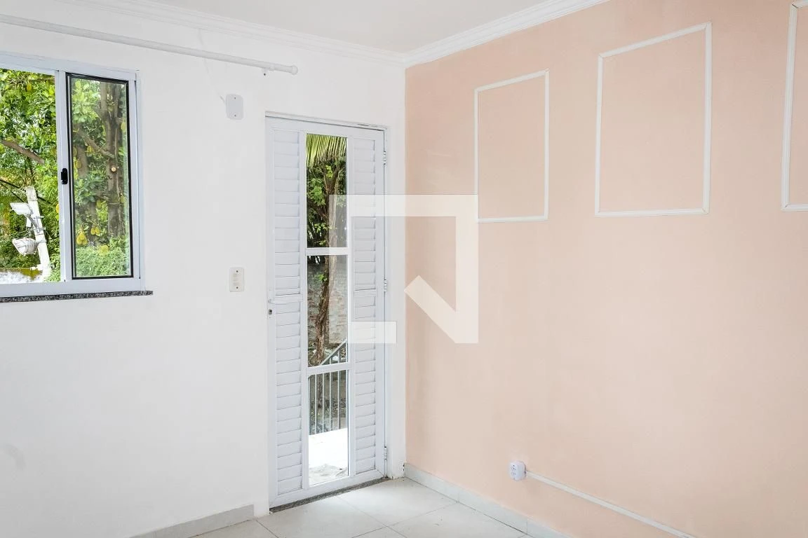 Home office in a 2-bedroom apartment, 43 m² — photo 24