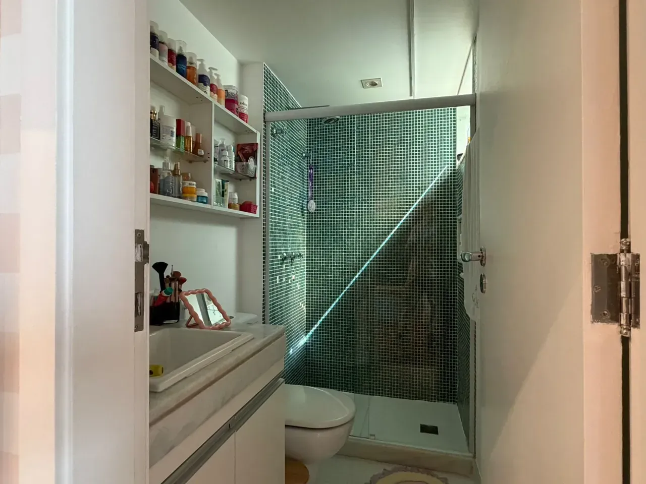 Apartamento com 3 quartos, 3 banheiros e varanda fechada — photo 10