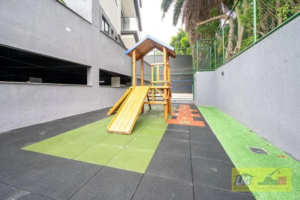2-bedroom apartment with open-plan kitchen and gas stove — photo 16