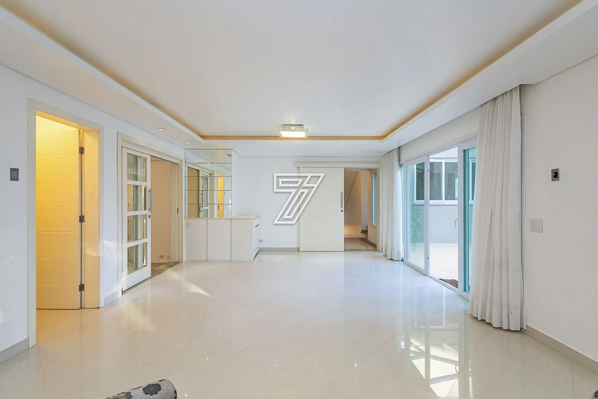 Casa para locação com 4 quartos e 3 suítes — photo 24