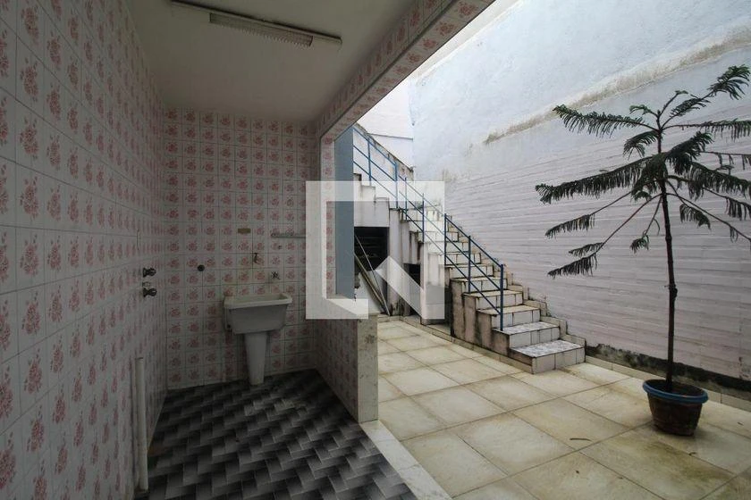 Невыгодированный дом 212 м²: 3 спальни и 1 с ванной — photo 9