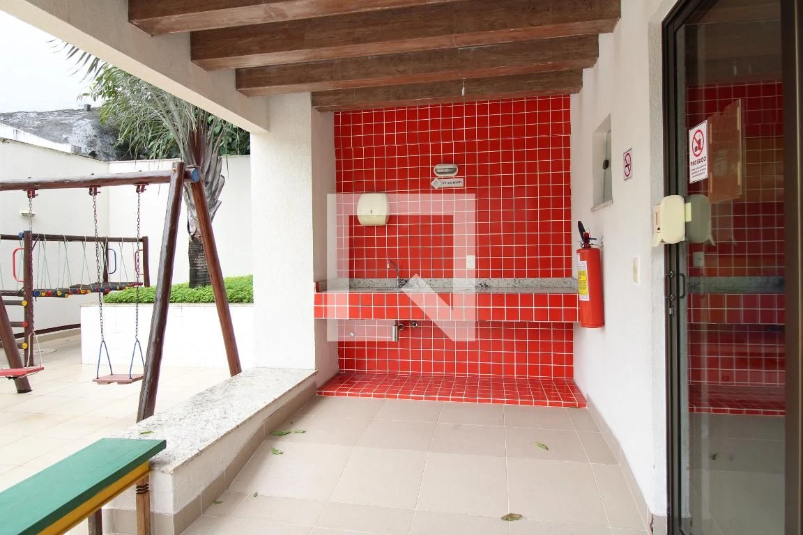 Furnished 2-bedroom apartment with glass balcony — photo 48
