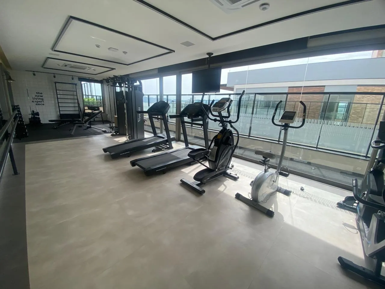 Estudio amueblado de 56 m² con 1 dormitorio y plaza cubierta — photo 26